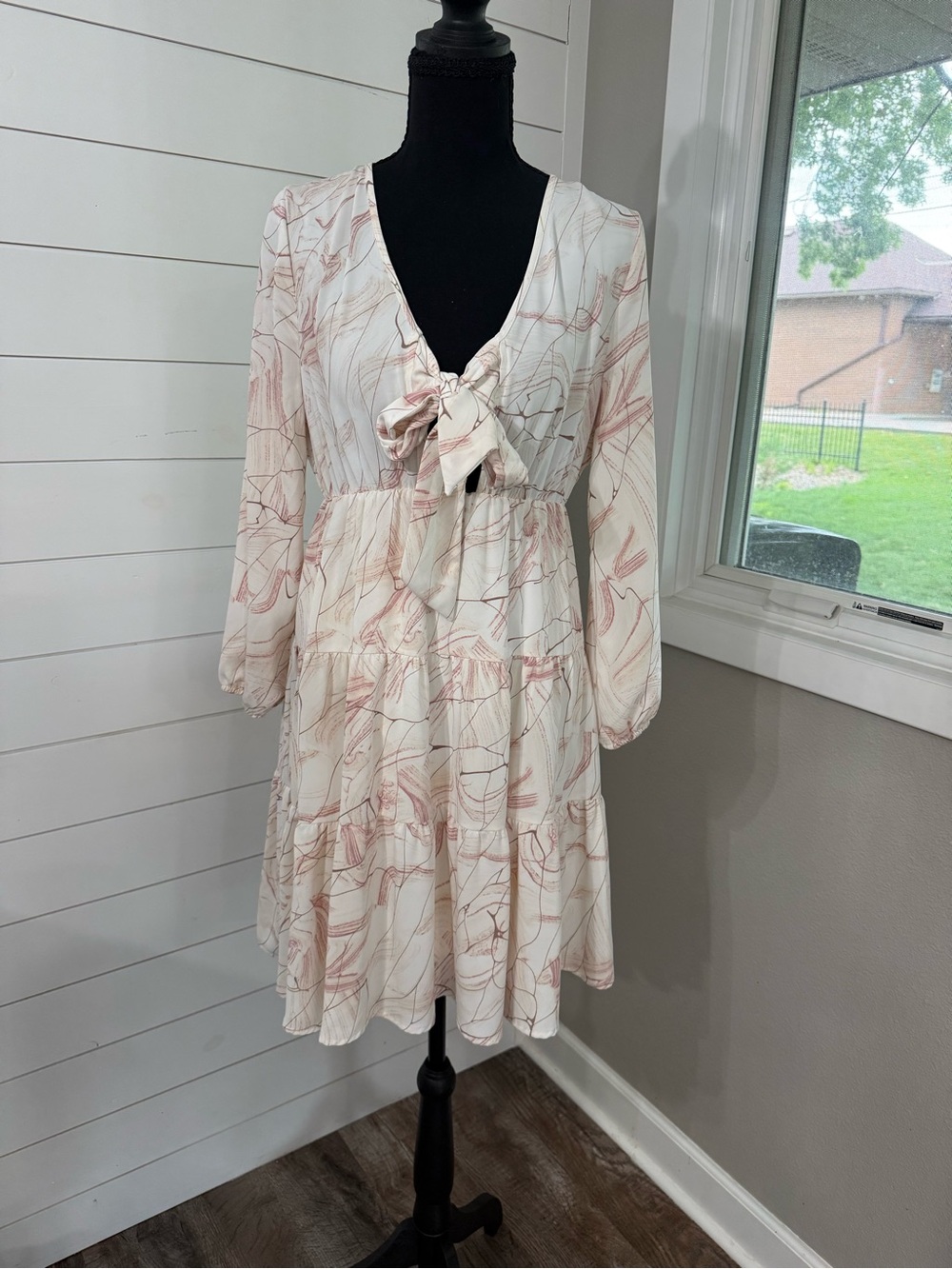 Entro Tie Front Bow Dress Ivory Blush Small NWT